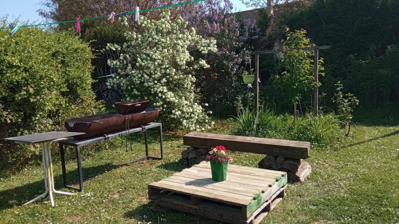 Noyers  B&B Du Cerisier, Diner Sur Demande المظهر الخارجي الصورة